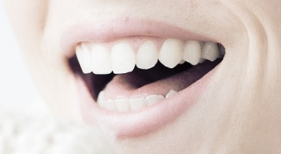 Teeth contouring, reshaping and shaving - Dental Blog - Aeshetic